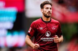 lol下注官网 -风云突变上海海港今晨更衣室发声；德国杯版图或变；话题不断；控场能力受关注的简单介绍